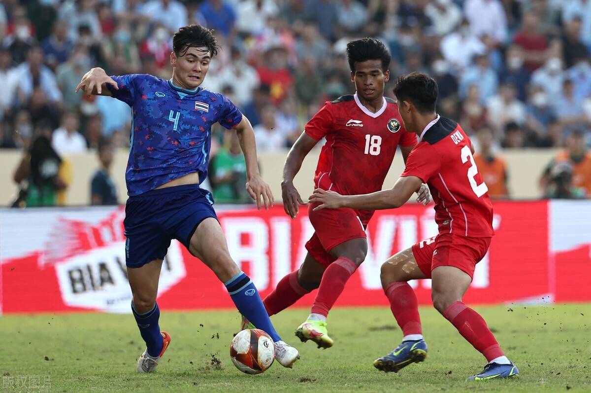 日本队完胜印尼队,马琳惊艳四座 日本队完胜印尼队,马琳惊艳四座