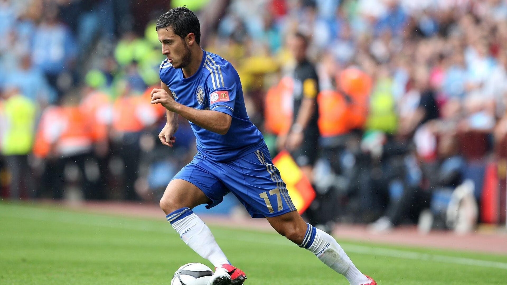 意甲焦点战之夜，哈利伯顿关键节点连续得分，书写绿茵传奇