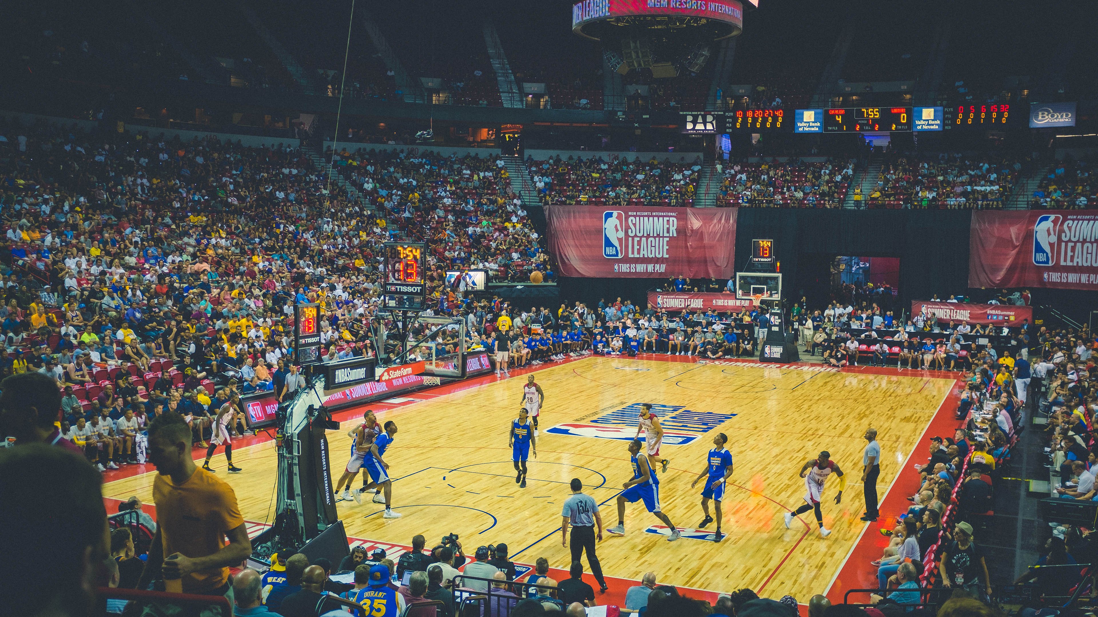 加时鏖战与孤胆英雄，当山西的团队风暴撞上利拉德的火热法则