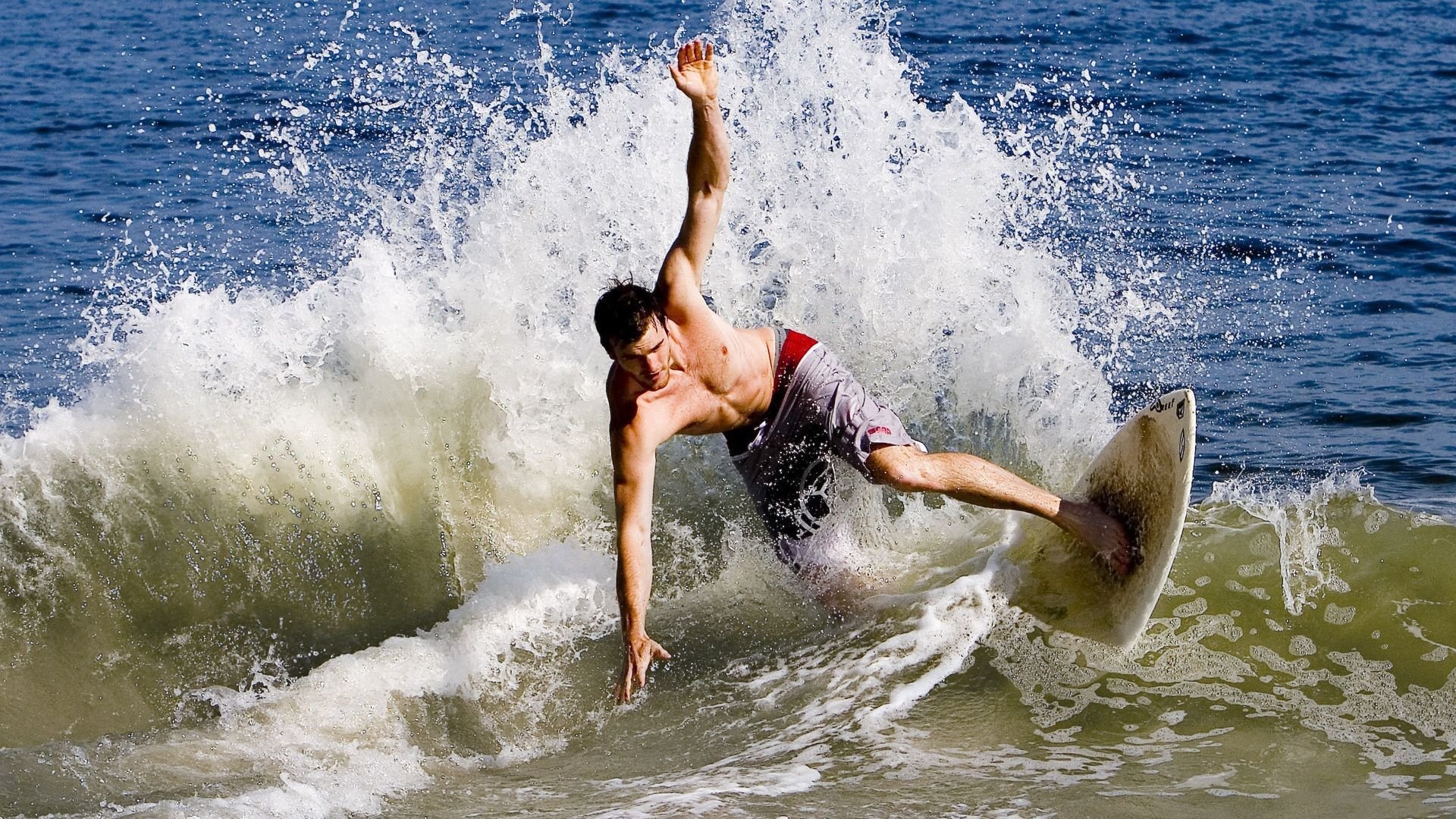 托尼的救赎，当一粒进球照亮雷恩与安哥拉共同的足球黎明