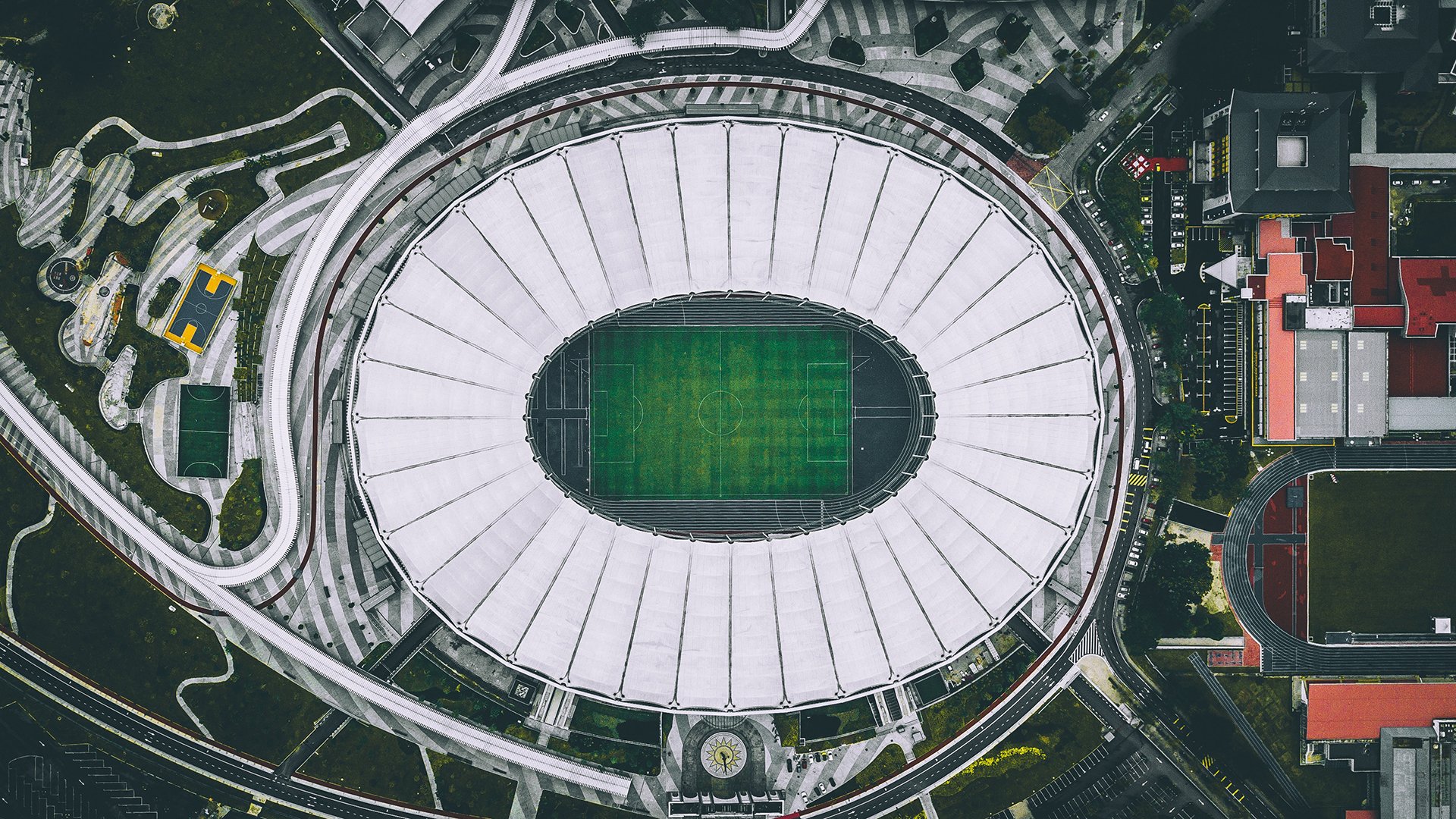 2026世界杯A组，泰国奇迹险胜阿联酋，库尔图瓦门神光芒照亮赛场